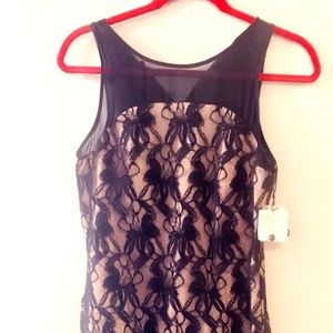 Aidan NWT Gorgeous black w lace overlay sz 6